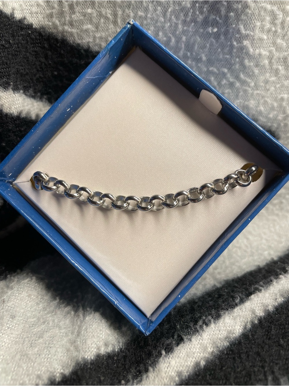 Brand New in Box! JMC Chaina Silver chain bracelet